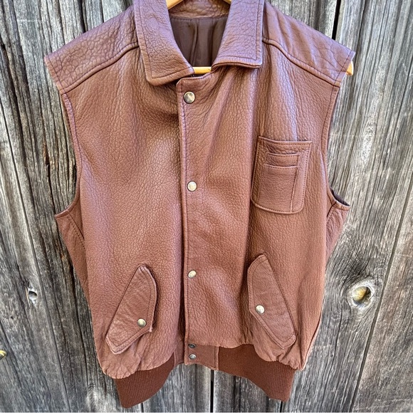 Brummell Paris Men's Brown Leather Bomber Vest-Pockets fitted waist. Size XL - Picture 1 of 11